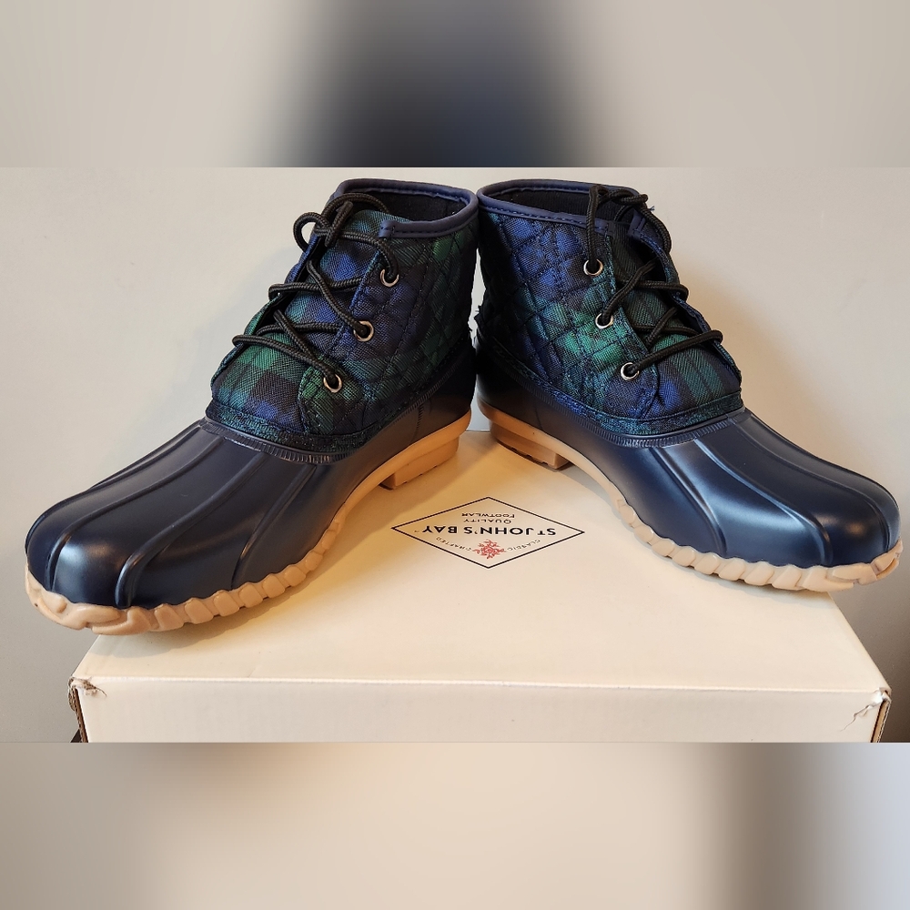 St. John's Bay Womens Denton Flat Heel Rain Boots